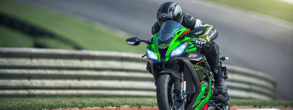 ENGINE OIL FOR MANUAL TRANSMISSION VEHICLES - THE OPTIMAL CHOICE FROM HA PHUONG